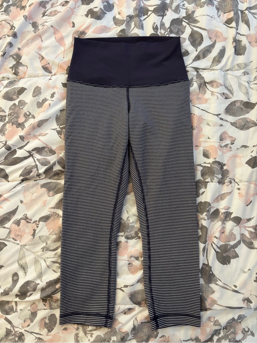 Lululemon cadet blue super stripe wunder under crop